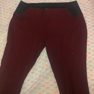 Maroon leggings